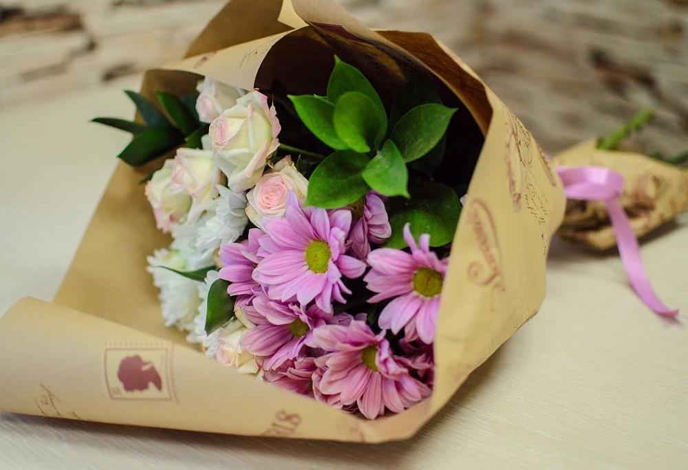 Букет цветов из: Розы и Хризантемы в Белушью Губу