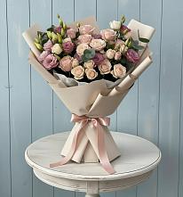 Букет цветов из:  Розы и Лизиантусы в Белушью Губу