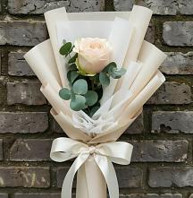 Букет цветов из:  Розы #REPLACE_PRED# Белушью Губу