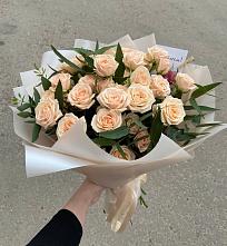 Букет Кремовые розы Латте в Белушью Губу