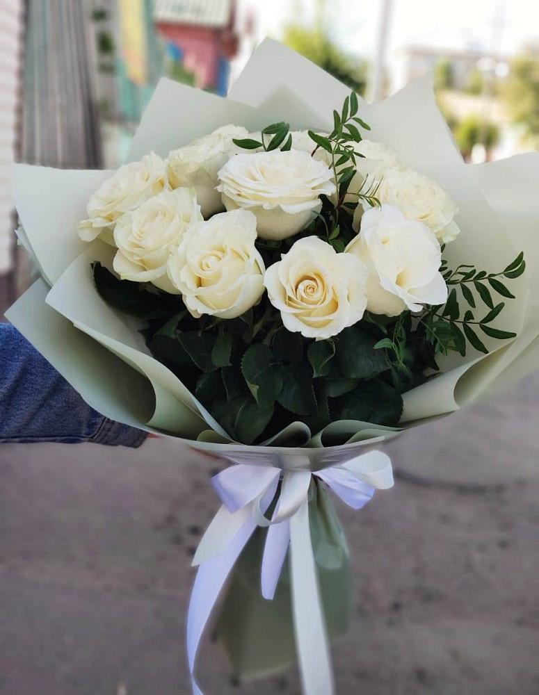 Букет Белые розы Проуд в Белушью Губу