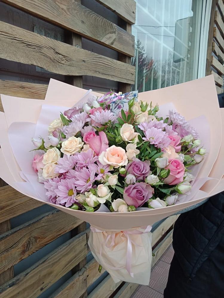 Букет цветов из: Розы и Хризантемы в Белушью Губу