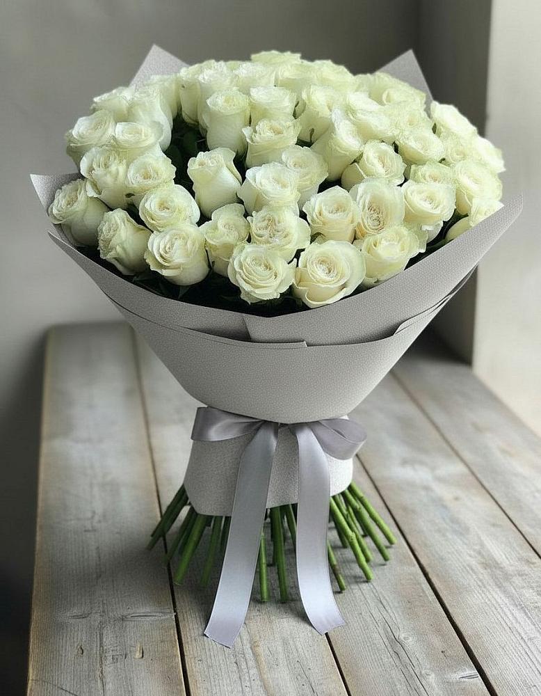 Букет 35 Белых роз в Белушью Губу