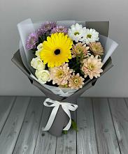 Букет цветов из:  Розы, Герберы и Хризантемы в Белушью Губу