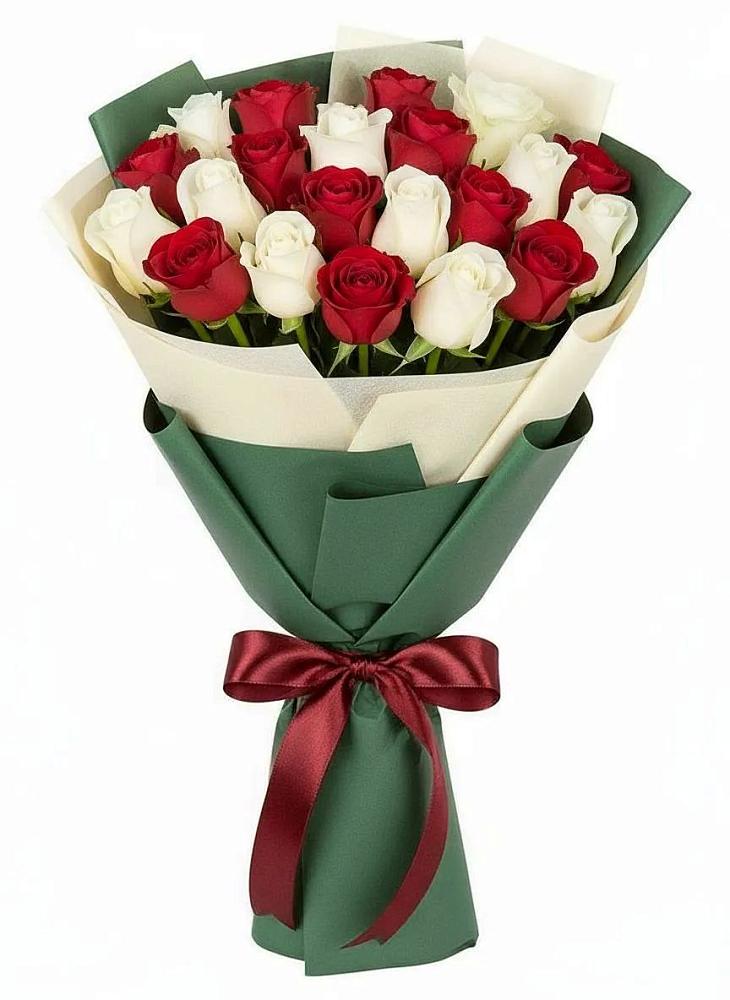 Букет Микс из красных и белых роз в Белушью Губу