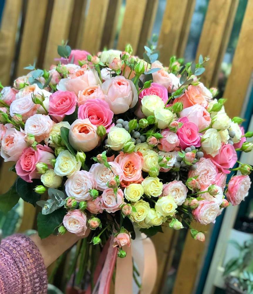 Букет цветов из: Розы в Белушью Губу