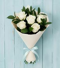 Букет цветов из:  Розы #REPLACE_PRED# Белушью Губу