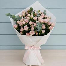 Букет цветов из:  Розы #REPLACE_PRED# Белушью Губу