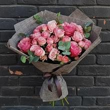 Букет цветов из:  Розы #REPLACE_PRED# Белушью Губу